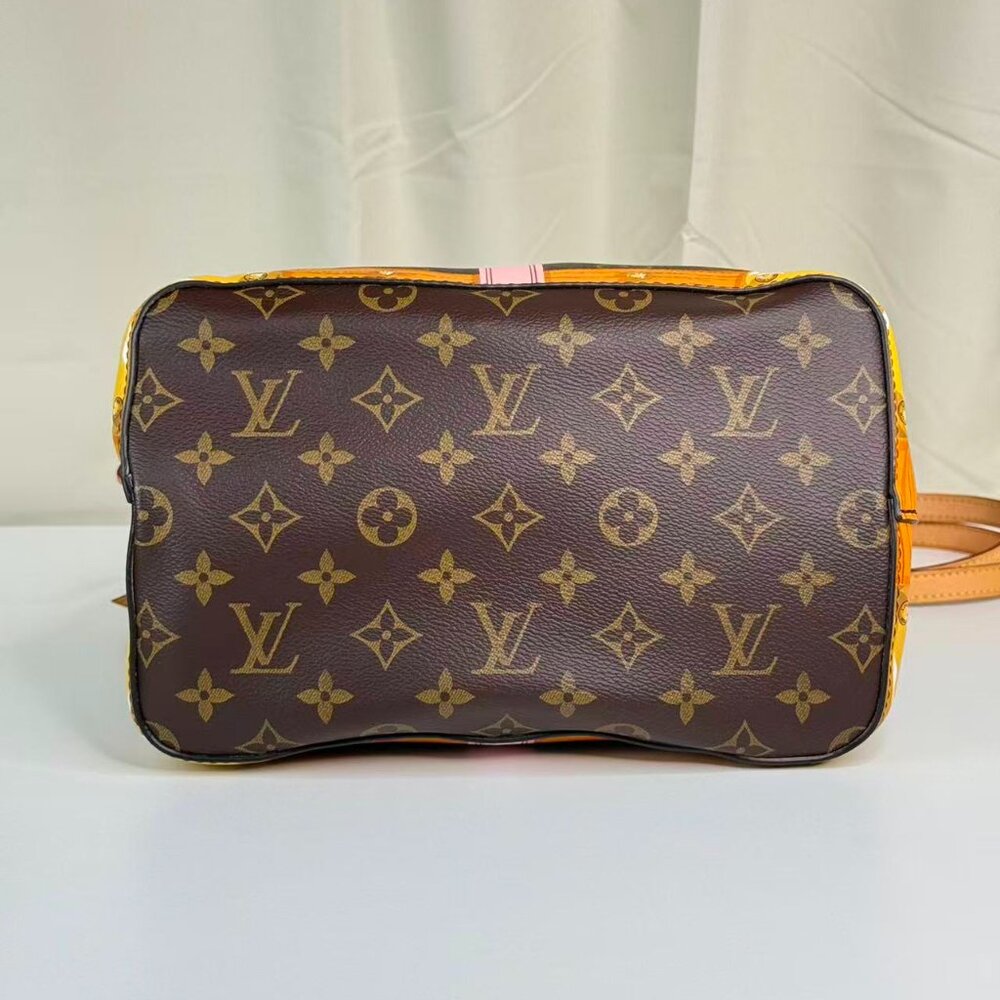 Louis Vuitton Monogram Canvas Limited Edition Neonoe Bucket Bag with Pink Trim - Picture 4 of 8